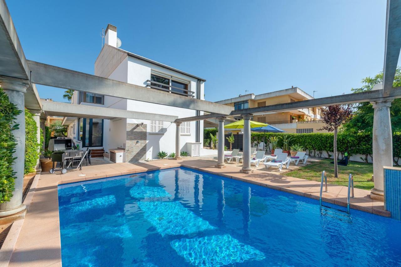 Estrel Villa Can Picafort  Ngoại thất bức ảnh