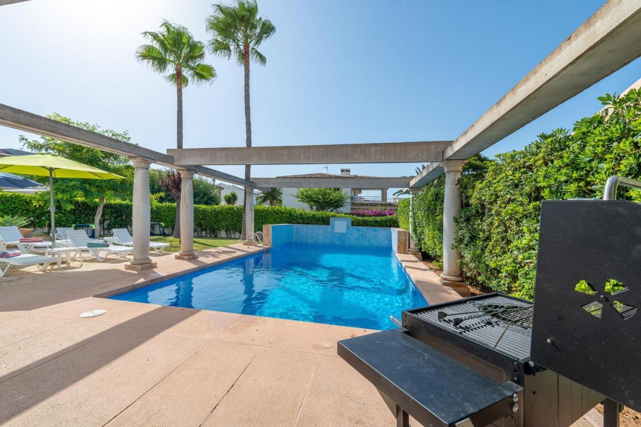 Estrel Villa Can Picafort  Ngoại thất bức ảnh