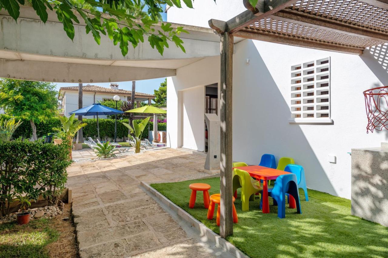 Estrel Villa Can Picafort  Ngoại thất bức ảnh