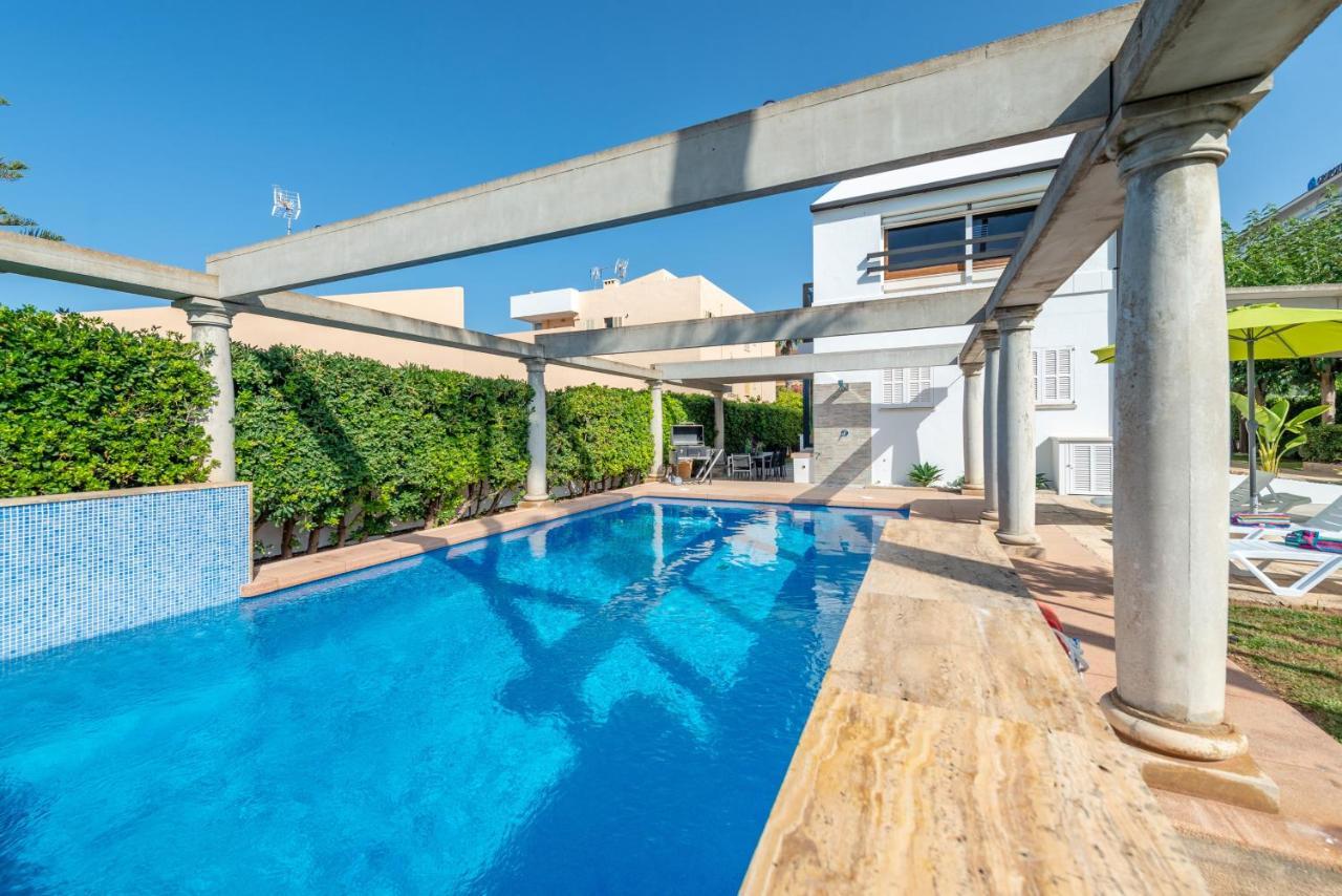 Estrel Villa Can Picafort  Ngoại thất bức ảnh