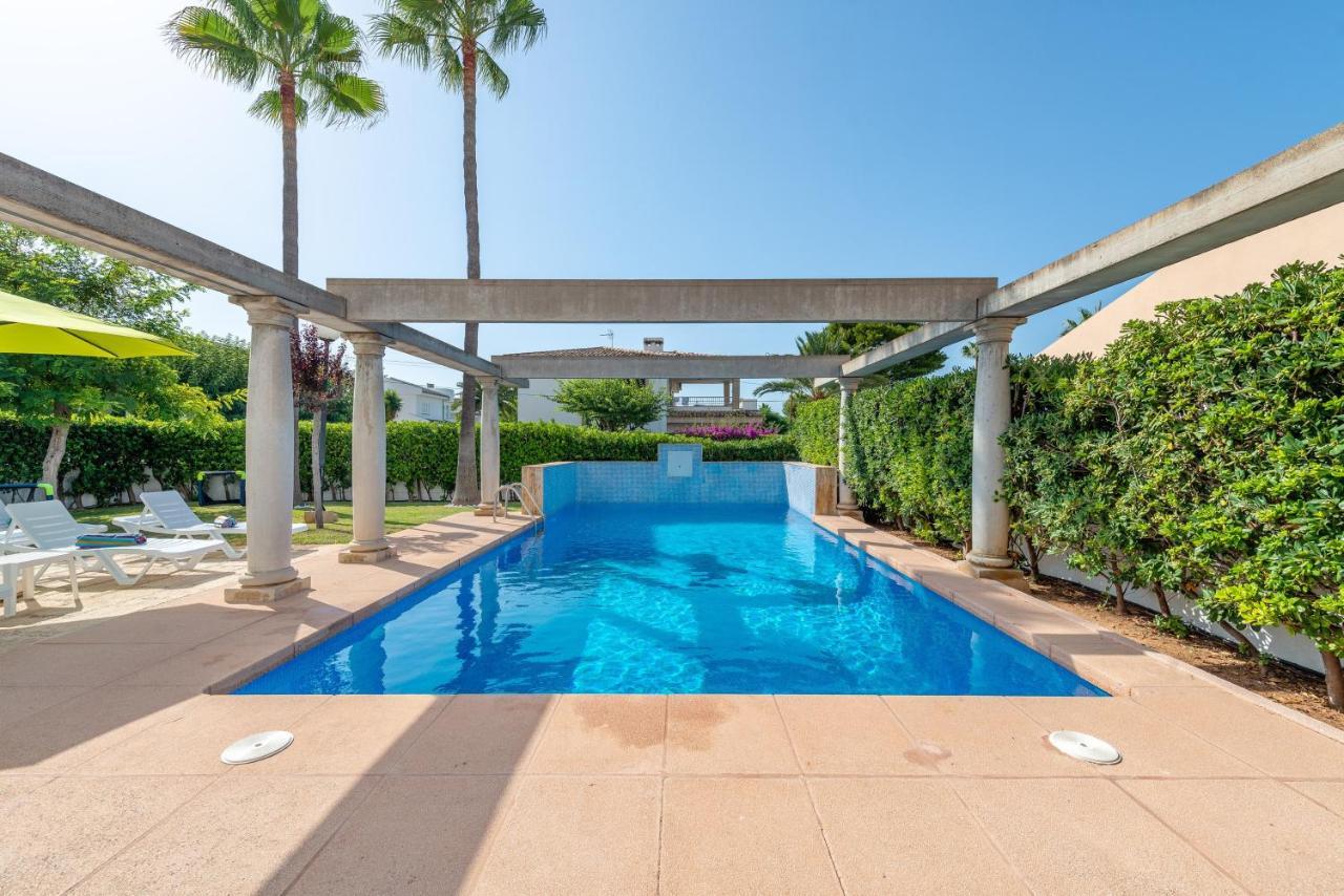 Estrel Villa Can Picafort  Ngoại thất bức ảnh